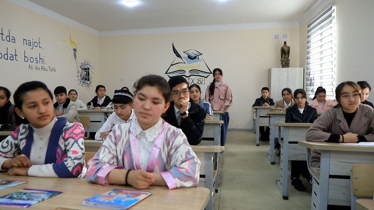 Samarqand viloyati Urgut tumani 35-son umumta’lim maktabida “Kelajak soati” doirasida muhim ma’naviy-ma’rifiy tadbir tashkil etildi.