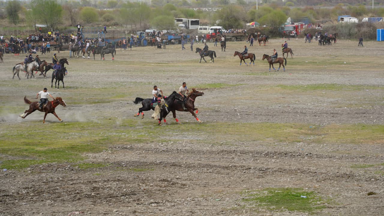 Toyloq tumanida ko‘pkari musobaqasi ko‘tarinki ruhda o‘tkazildi