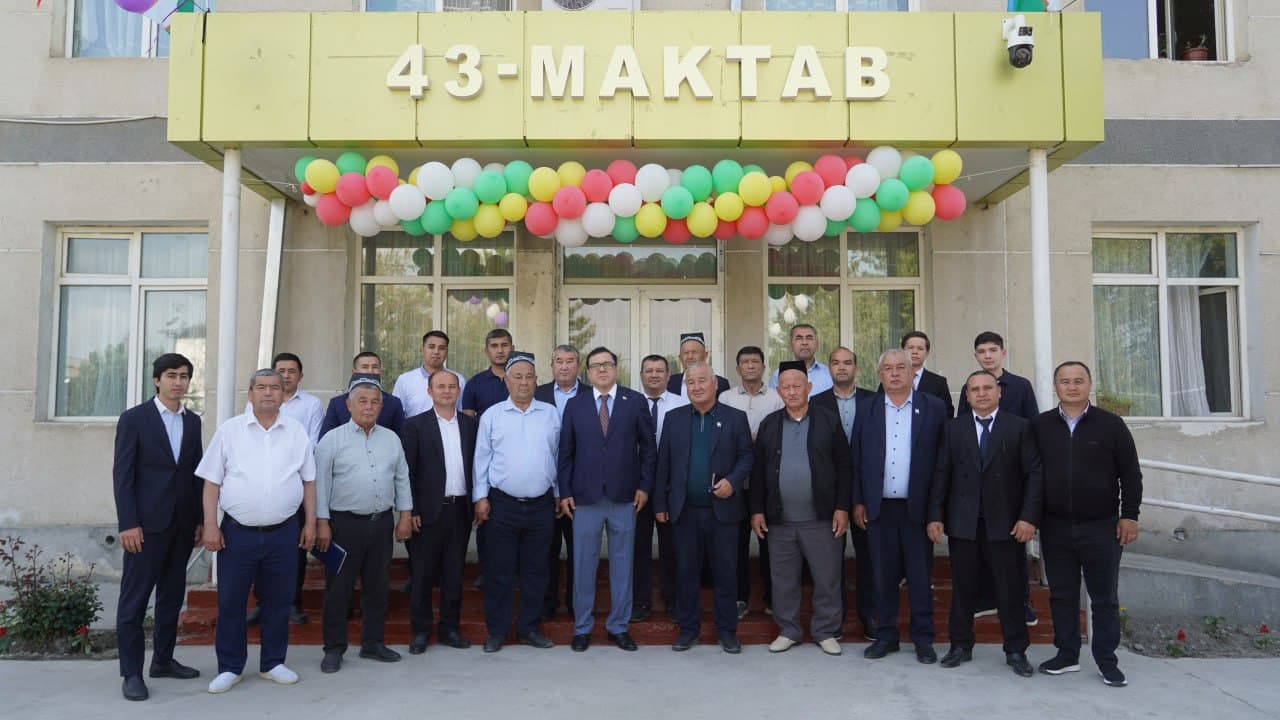43-mktabda O'zJOKU kutubxonasi ochildi