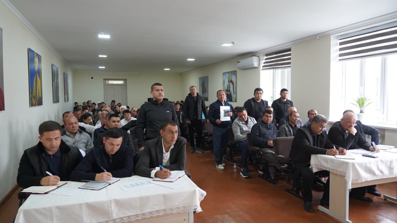 Markazda tanqidiy-tahliliy yig‘ilish bo‘lib o‘tdi