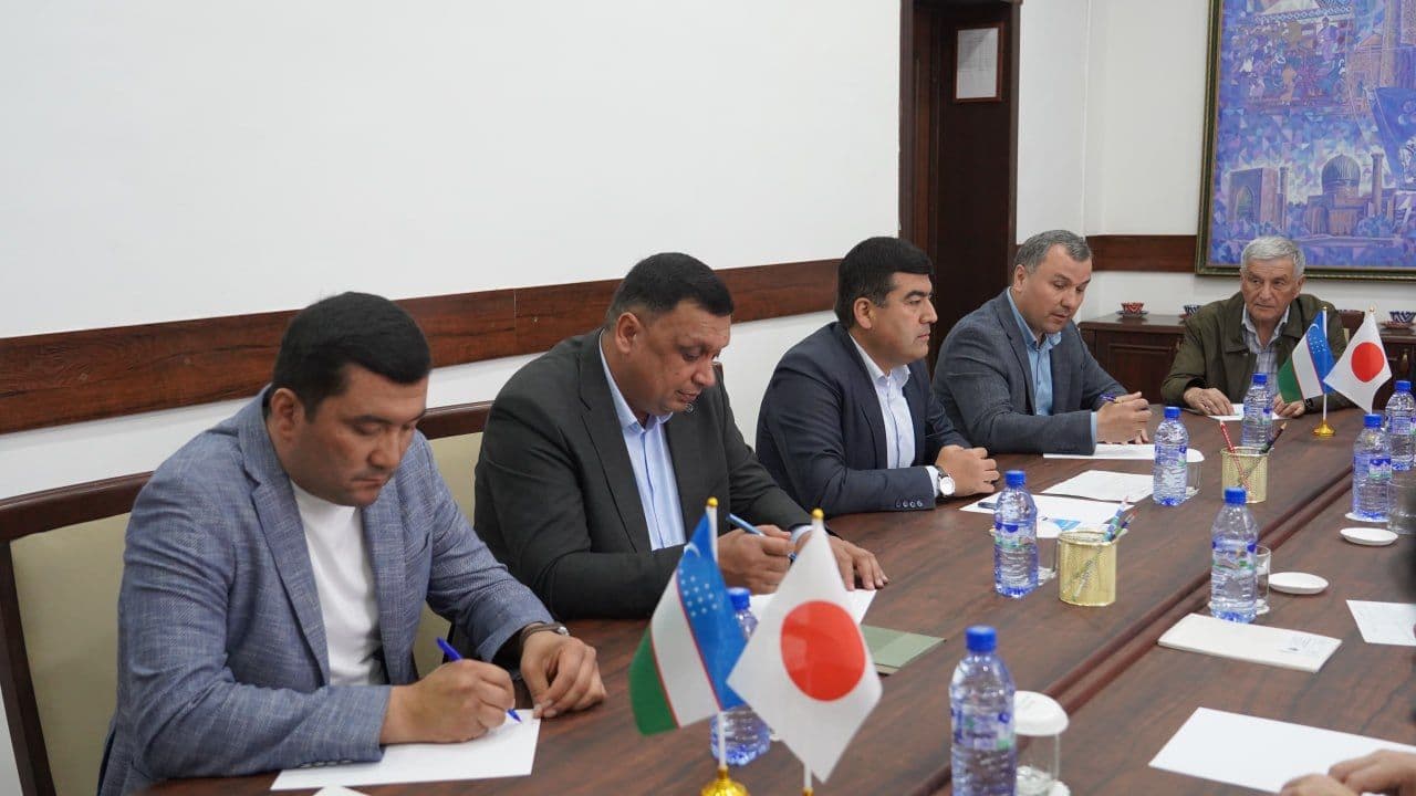 Bugun tuman hokimi Behzod Raxmatullayev yaponiyalik investorlar delegatsiyasini qabul qildi.