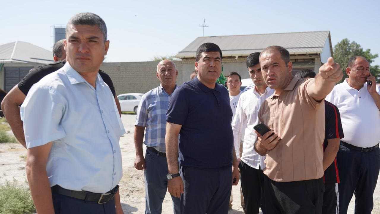 Tuman hokimi navbahorlik yoshlar murojaatini joyiga borib o‘rgandi
