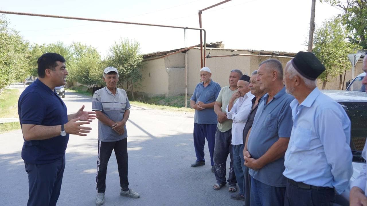 Tuman hokimi navbahorlik yoshlar murojaatini joyiga borib o‘rgandi