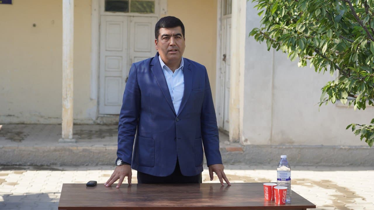 Uzunqishloq mahallasida yoshlar bilan uchrashuv