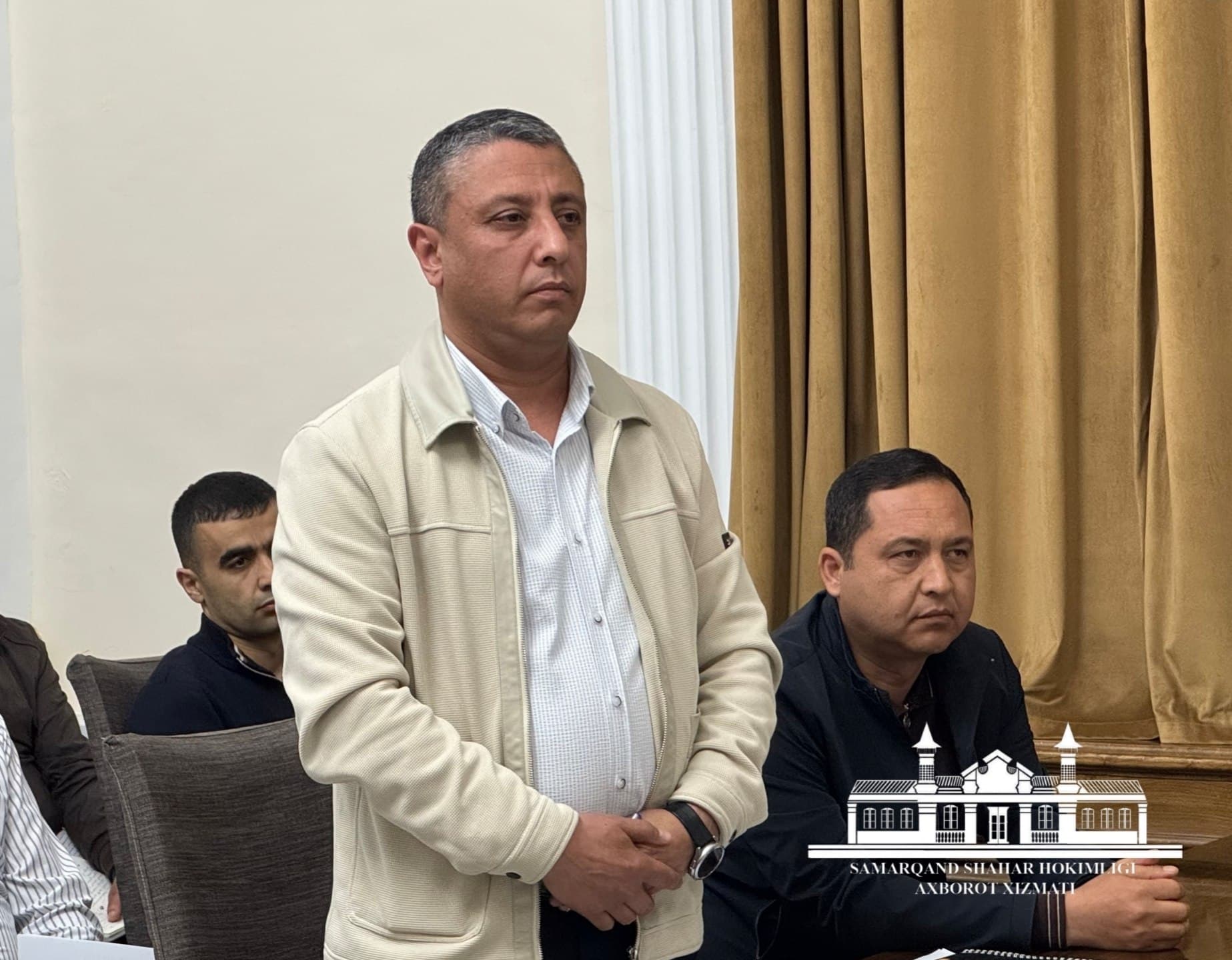 Maishiy chiqindilarni olish bo‘yicha xizmatlar sifatini yaxshilash hamda aholi qarzdorligini undirish masalasi muhokama etildi