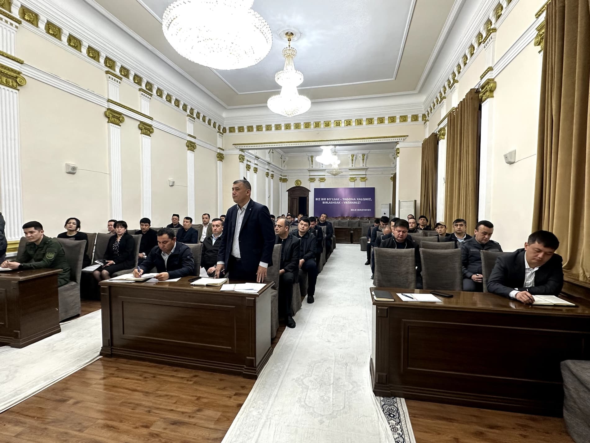 Fuqarolar murojaatlari e’tibor markazida: tanqidiy muhokama va aniq vazifalar belgilab olindi