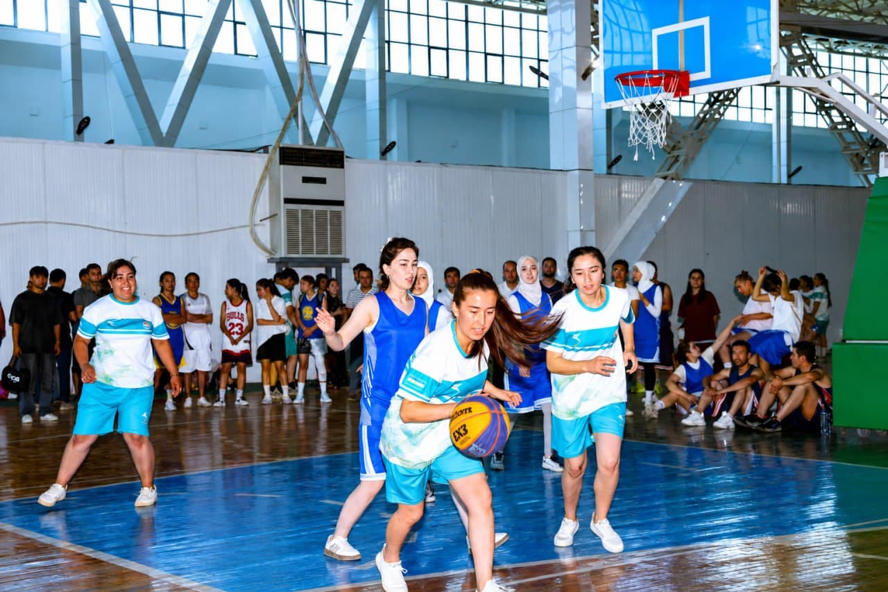 Samarqand shahrida "Besh tashabbus olimpiadasi" doirasida sportning stritbol turi boʻyicha viloyat bosqichi bo‘lib o‘tdi