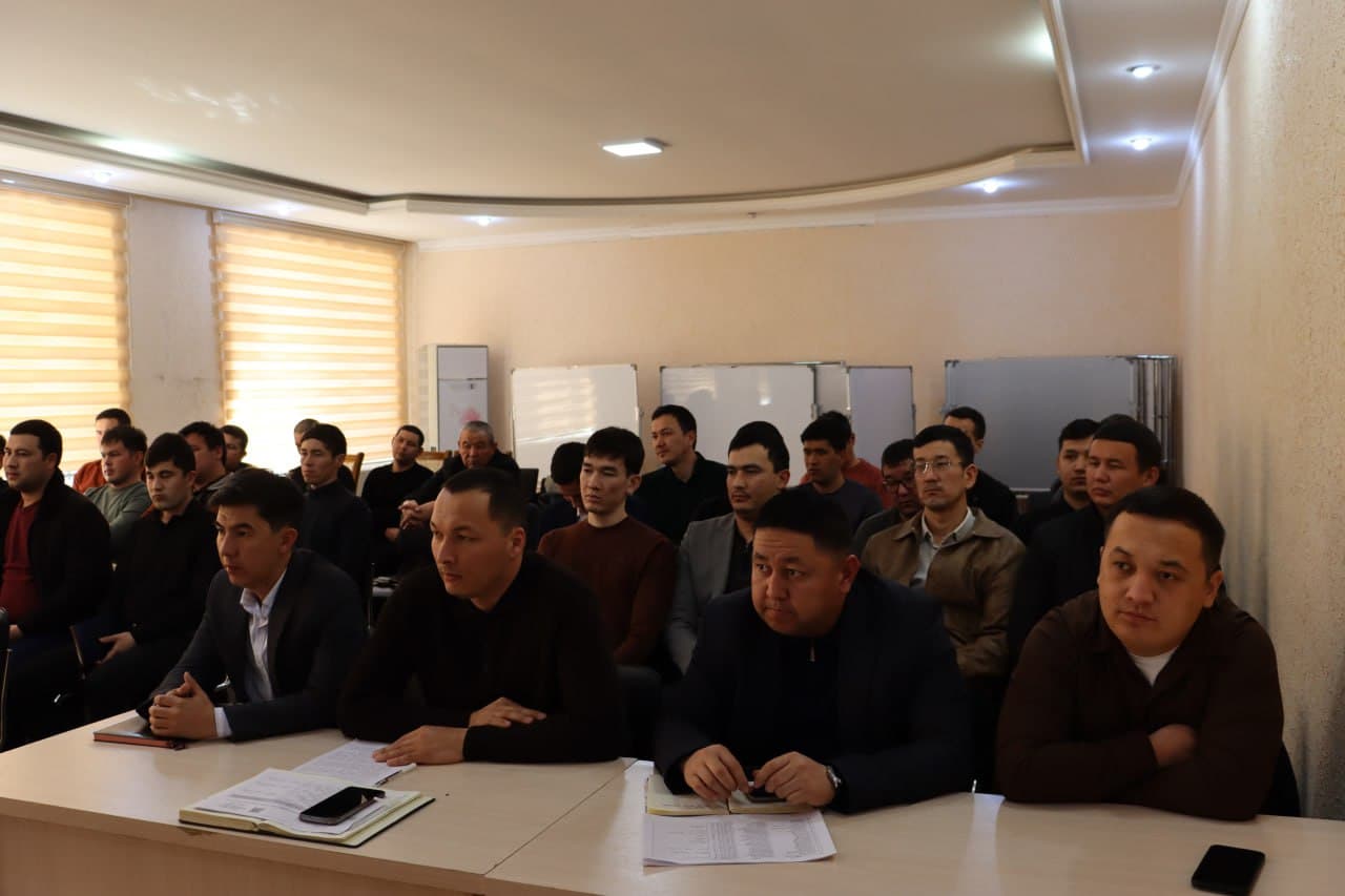 “Сувхўжаликназорат” инспекцияси бошлиғи ёшлар билан мулоқот қилди.