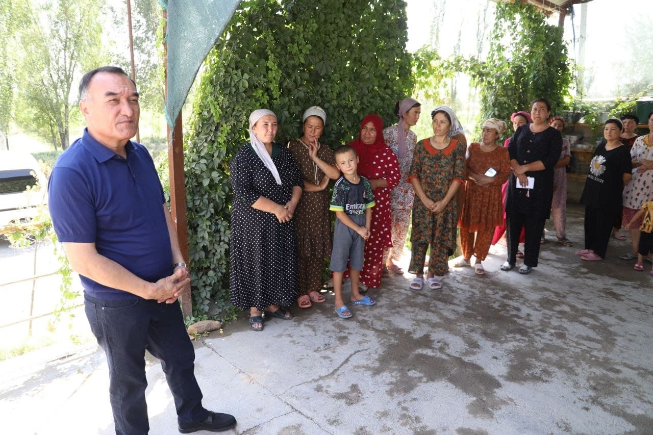 Yuqori Navkent mahallasida aholi murojaatlari o‘rganildi
