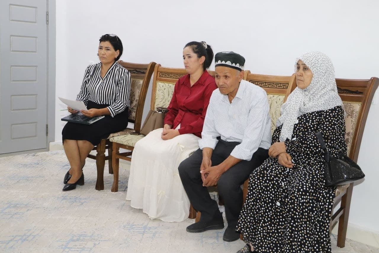 Xalq qabulxonasida — murojaatlar tinglandi, yechimlar belgilandi
