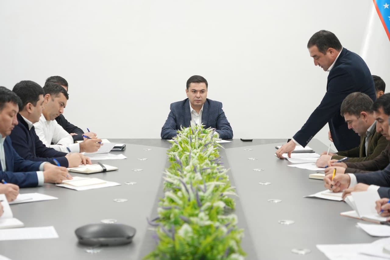 Ustuvor vazifalar yuzasidan yig'ilish