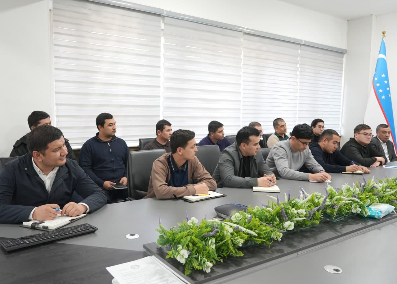 Yoshlar bilan uchrashuv