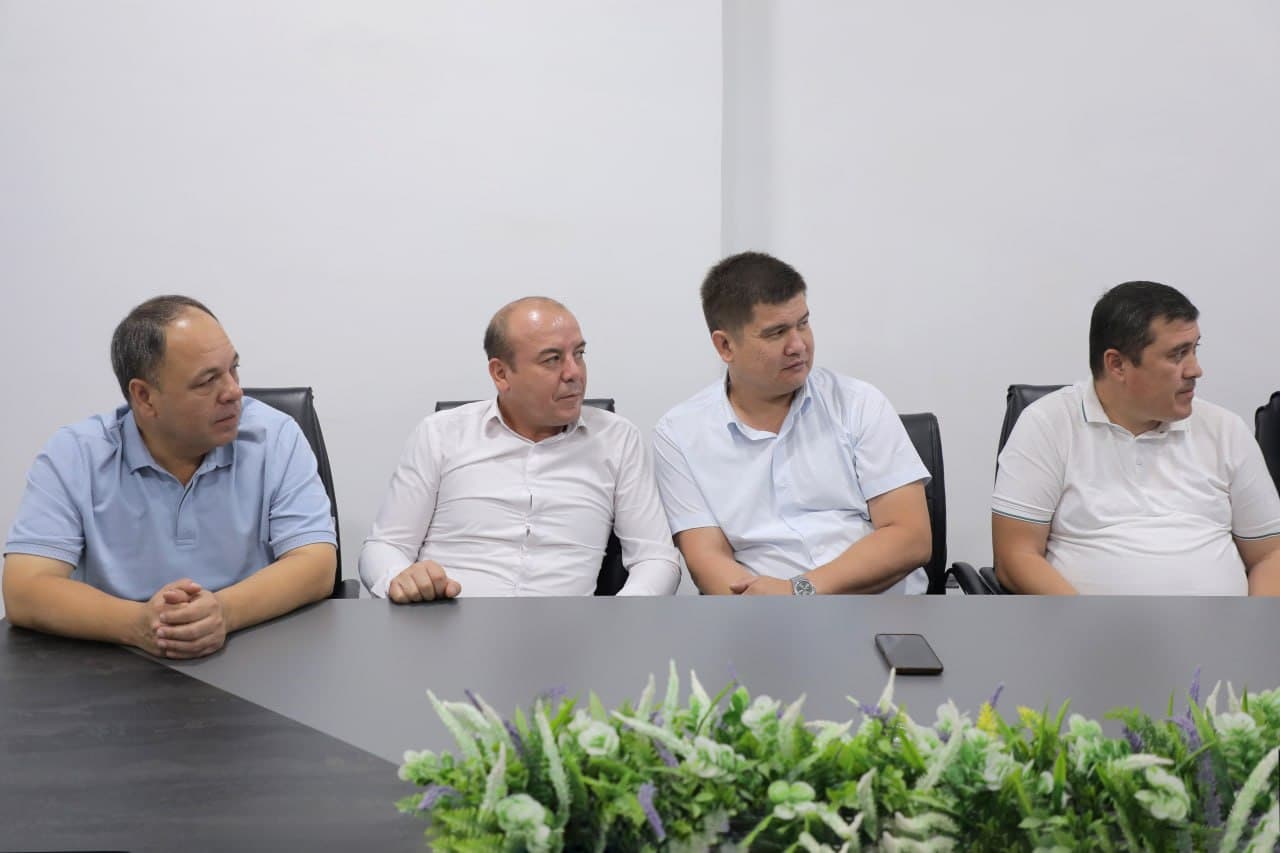 Yagona Vatan, yagona xalq bo'lib, yangi hayot va kelajak yaratamiz!