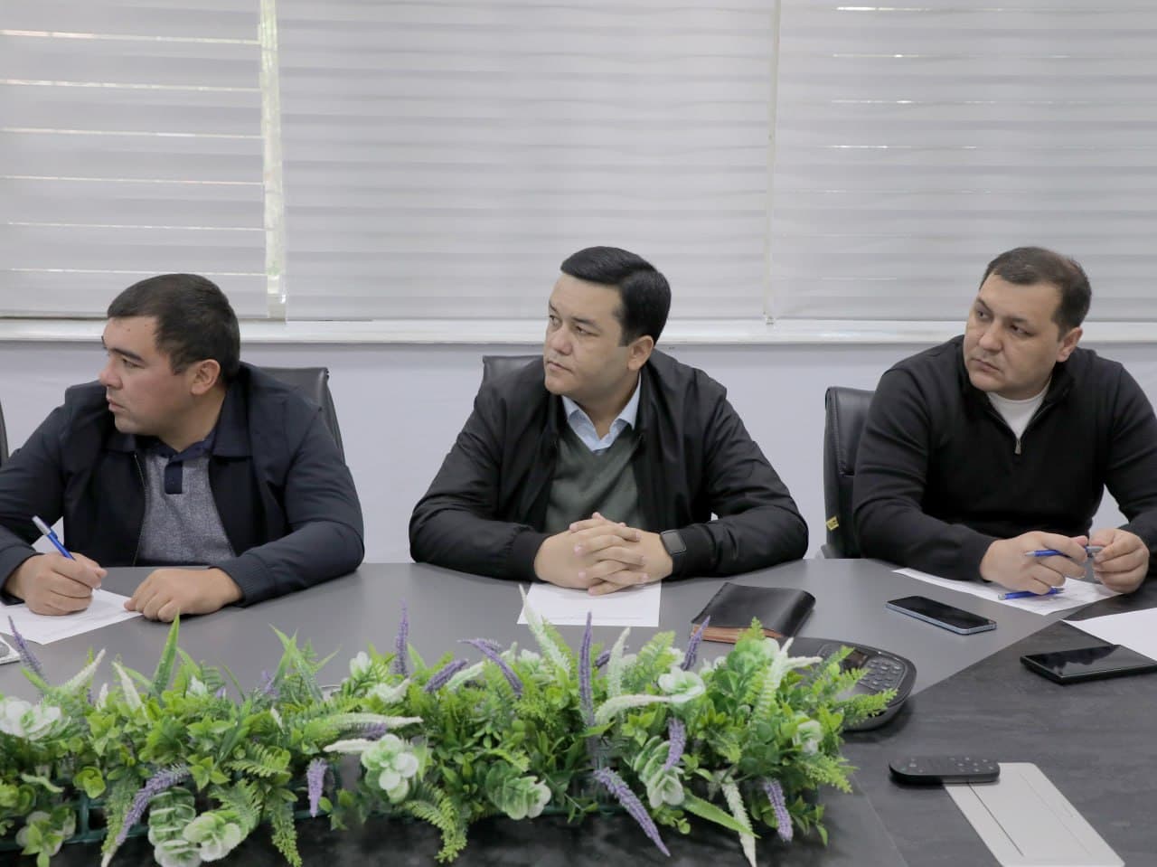 "Siyosiy–ma’rifat soati"