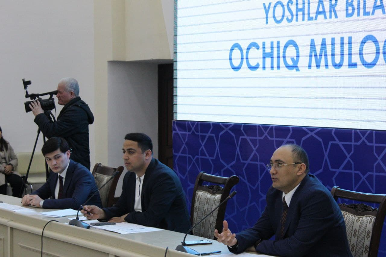 Innovatsion rivojlanish agentligi direktori samarqandlik yoshlar bilan ochiq muloqot o‘tkazdi