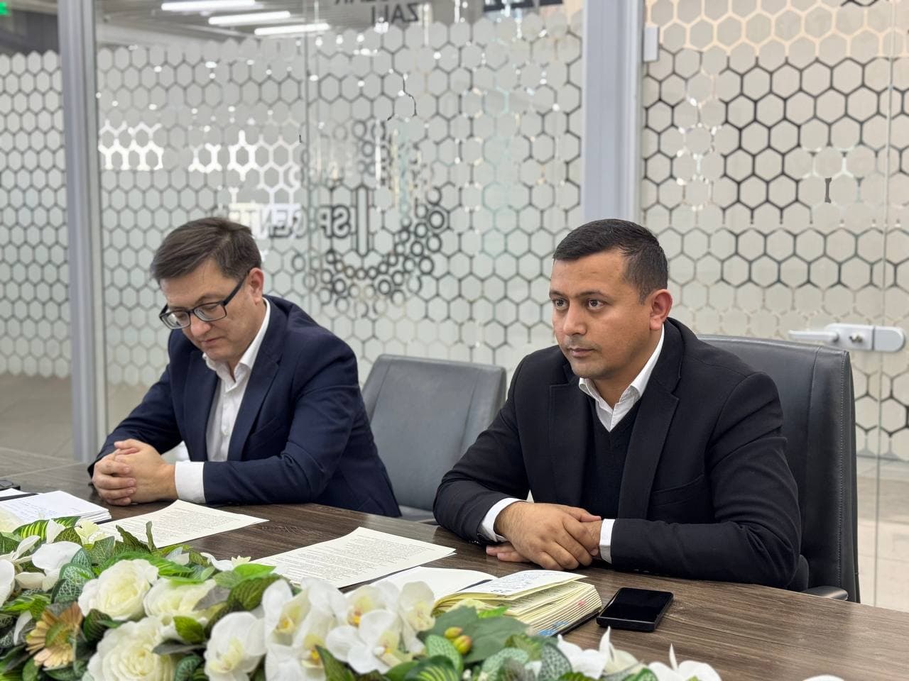 Innovatsion rivojlanish agentligi va “UzAuto Motors” hamkorlikni kengaytirmoqda