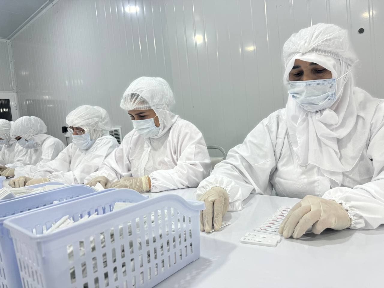 Davlatobod innovatsion tumanida istiqbolli biotexnologik loyiha o‘rganildi