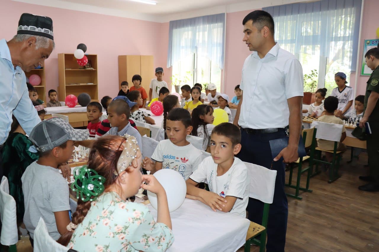 , "Оталиққа" олинган маҳалла ёшлари иштирокида “Прокурор ва ёшлар” номли учрашув ташкил этилди.