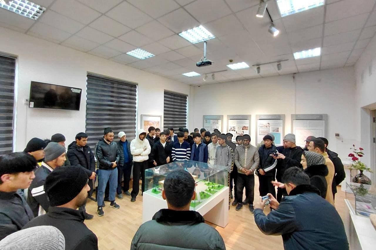 Ishsiz yoshlarning Termiz davlat universitetiga tashrifi tashkil etildi