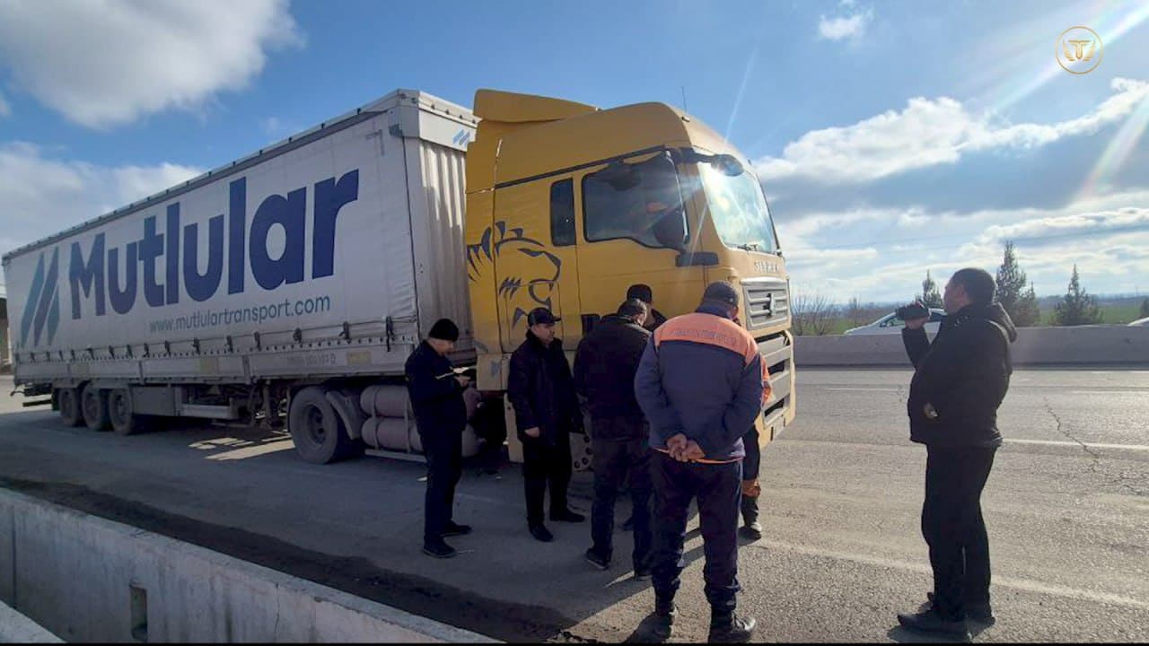 Transport nazorati inspeksiyasi xodimiga pora taklif qilgan shaxsga nisbatan jinoyat ishi ochildi