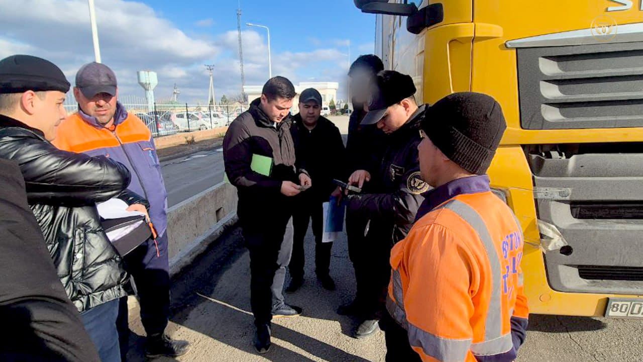 Transport nazorati inspeksiyasi xodimiga pora taklif qilgan shaxsga nisbatan jinoyat ishi ochildi