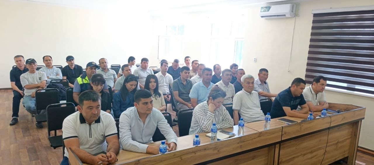 🚧 Yo‘l qurilishi,rekonstruksiya qilish va ta'mirlash davlat dasturlarining sifatli bajarilishi hamda Korrupsiya holatini oldini olish masalalariga bag‘ishlangan tadbir o‘tkazildi.
