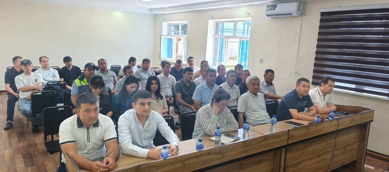 🚧 Yo‘l qurilishi,rekonstruksiya qilish va ta'mirlash davlat dasturlarining sifatli bajarilishi hamda Korrupsiya holatini oldini olish masalalariga bag‘ishlangan tadbir o‘tkazildi.