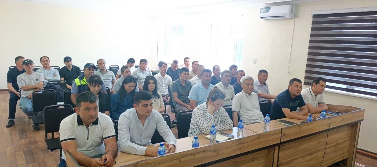 🚧 Yo‘l qurilishi,rekonstruksiya qilish va ta'mirlash davlat dasturlarining sifatli bajarilishi hamda Korrupsiya holatini oldini olish masalalariga bag‘ishlangan tadbir o‘tkazildi.