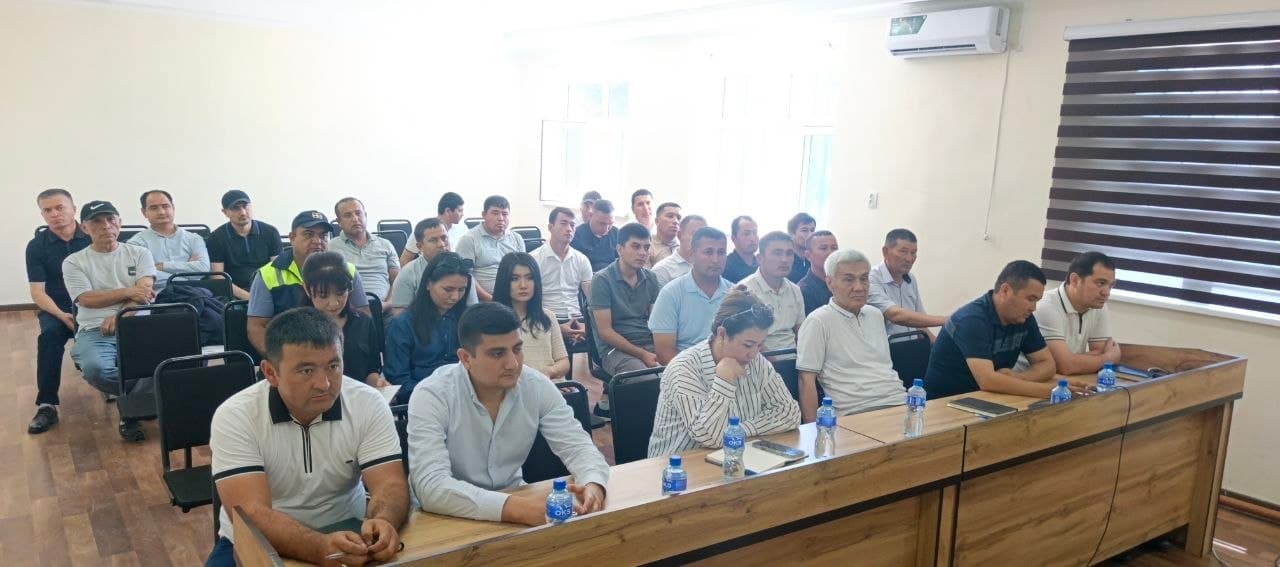 🚧 Yo‘l qurilishi,rekonstruksiya qilish va ta'mirlash davlat dasturlarining sifatli bajarilishi hamda Korrupsiya holatini oldini olish masalalariga bag‘ishlangan tadbir o‘tkazildi.