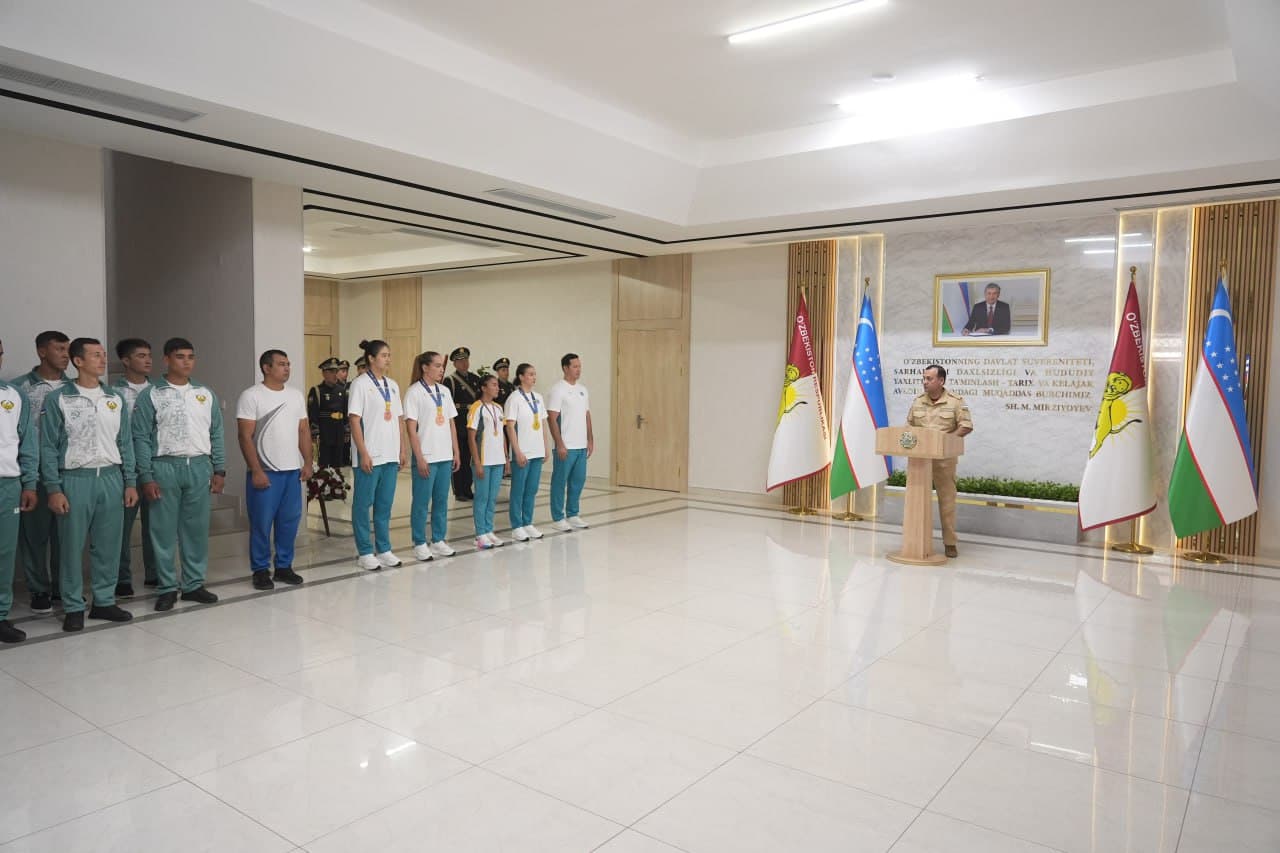 Yangi O‘zbekiston qizlari – yangi zafarlar zaminida! Xalqaro musobaqalarda g‘olib bo‘lgan gvardiyachi qizlar munosib rag‘batlantirildi