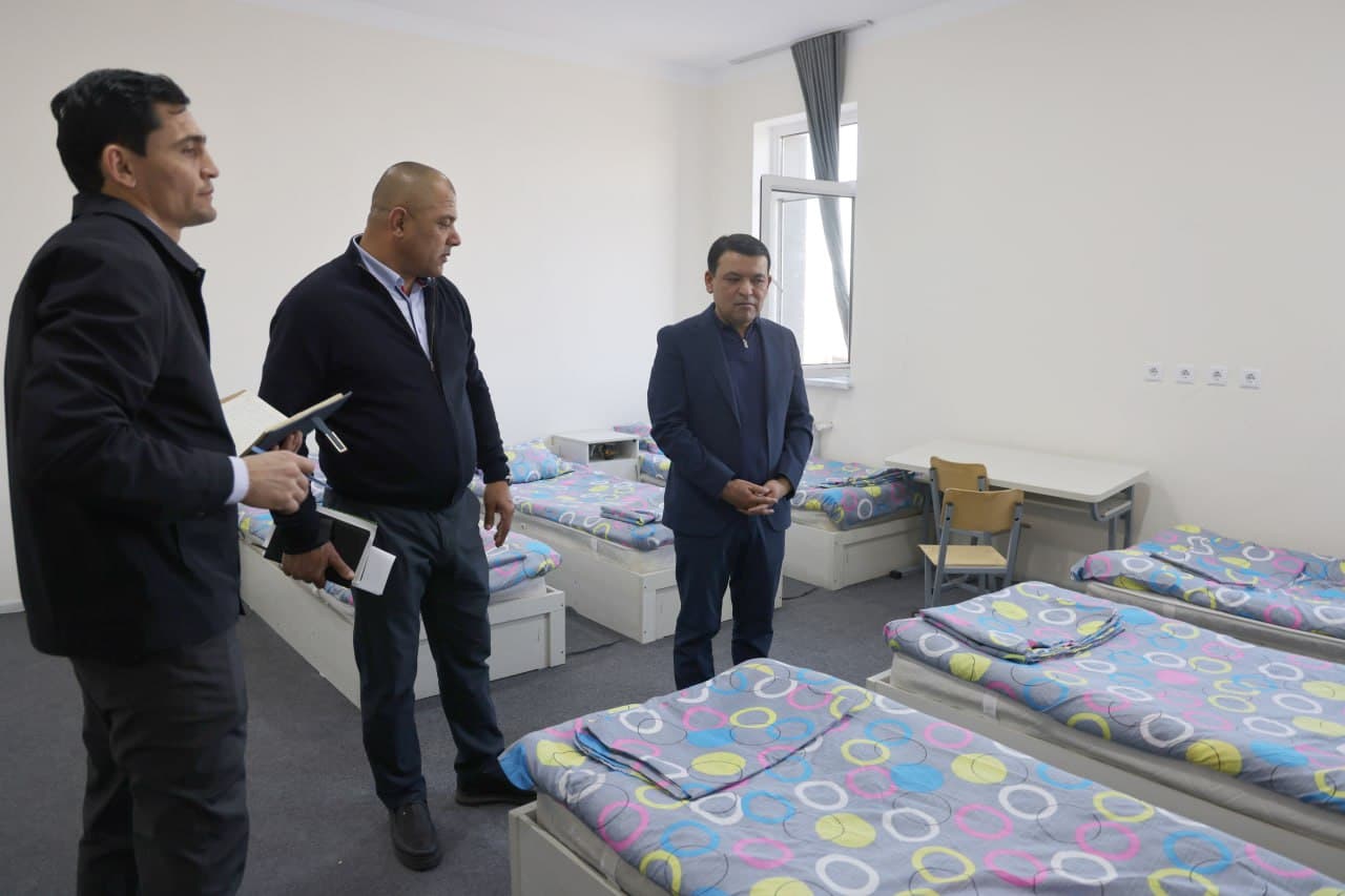 Sayyor qabul: Qashqadaryoda sport sohasi muammolari joyida o‘rganildi: vazir o‘rinbosari ishtirokida sayyor qabul o‘tkazildi