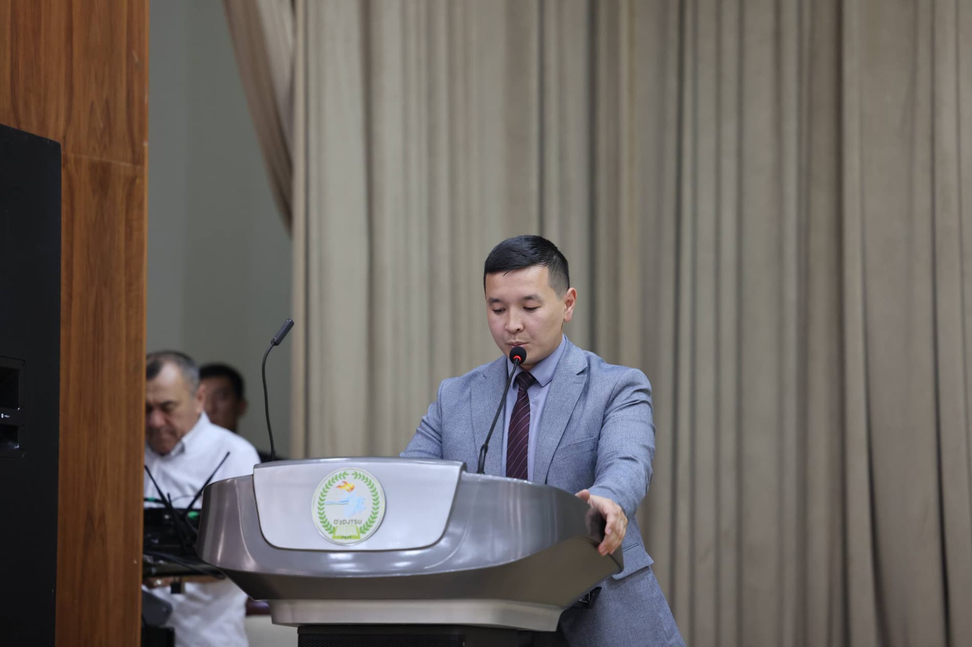 O‘zbekiston davlat jismoniy tarbiya va sport universitetida O‘zbekiston Respublikasi Sport vaziri Adkham Ikramov va yoshlar uchrashuvi bo‘lib o‘tdi