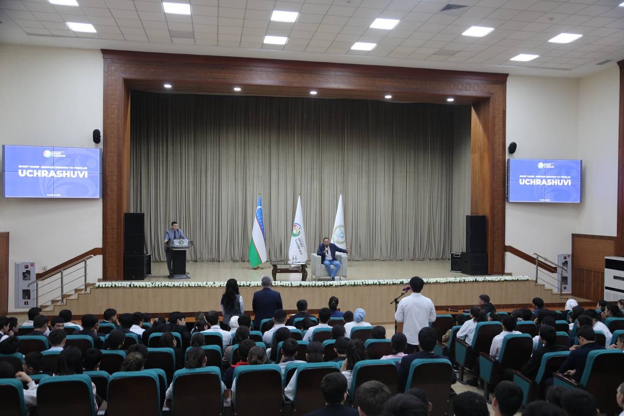 O‘zbekiston davlat jismoniy tarbiya va sport universitetida O‘zbekiston Respublikasi Sport vaziri Adkham Ikramov va yoshlar uchrashuvi bo‘lib o‘tdi