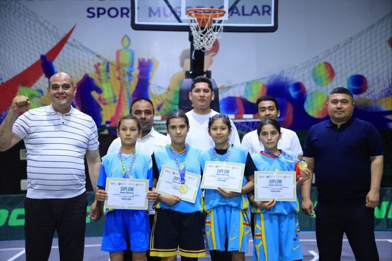 Sirdaryoda “Hokim Olimpiadasi” doirasida basketbol 3x3 bahslariga tantanali start berildi
