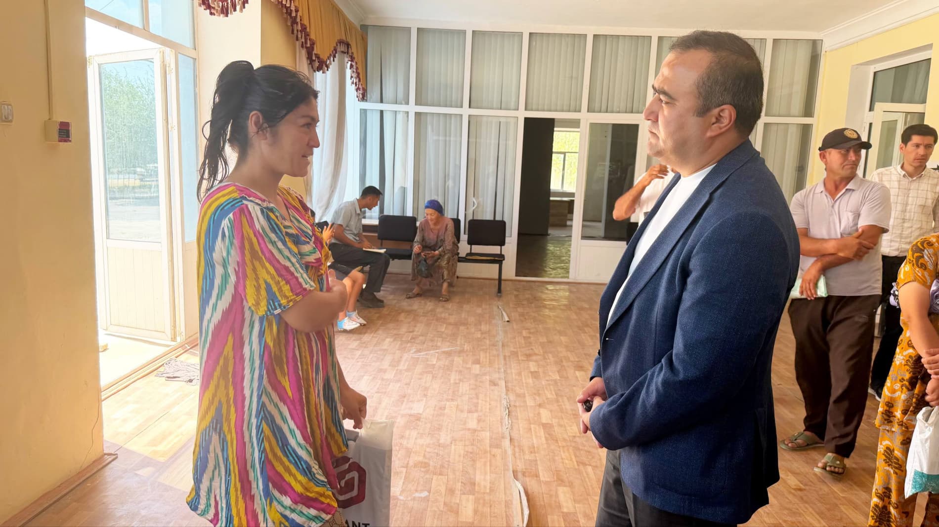 Gʻuzor tumani hokimining shaxsiy qabuli: fuqarolar murojaatlariga amaliy yechimlar berildi