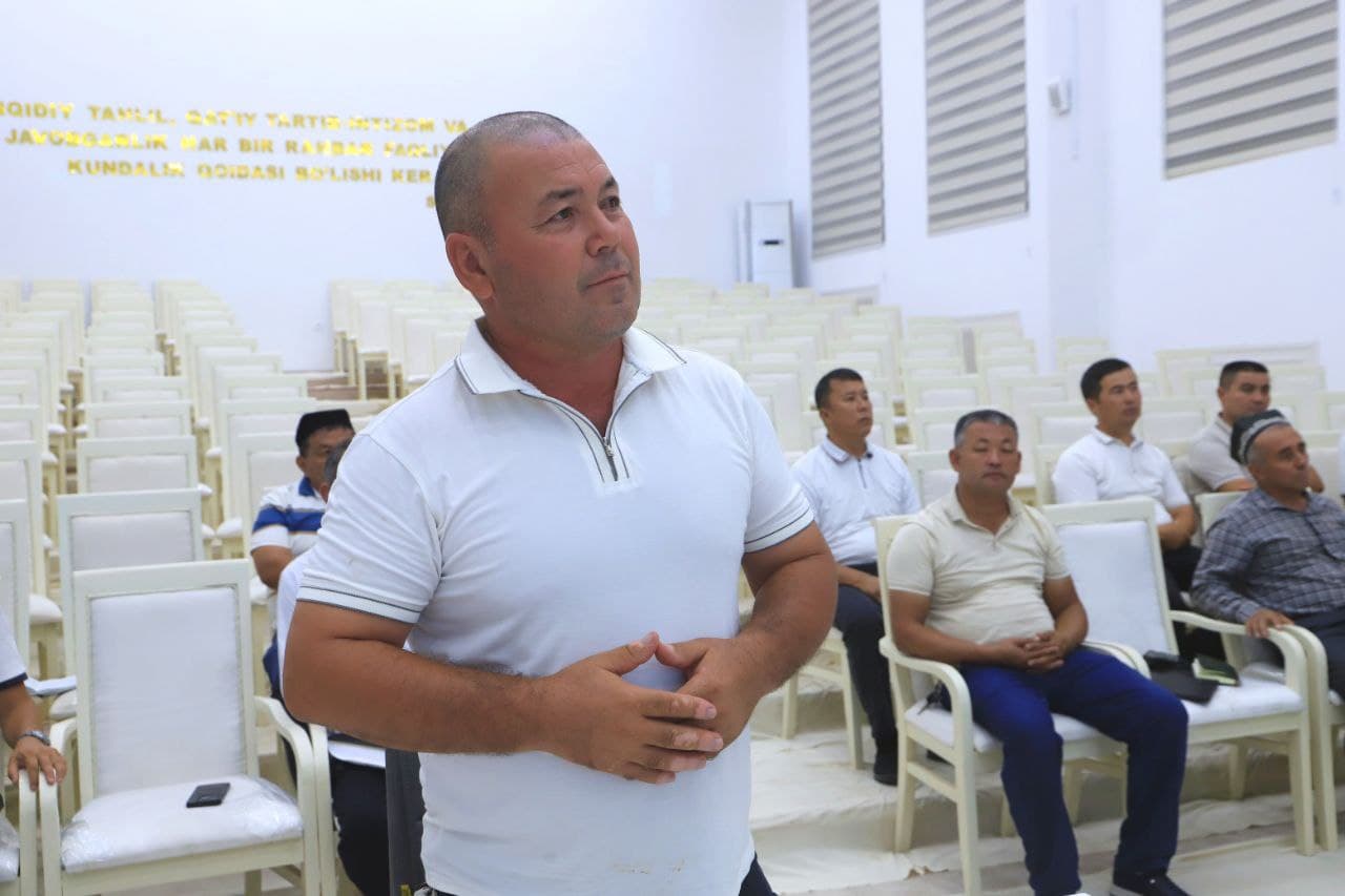 “Raqamli mahalla” : platforma imkoniyatlari Bandixondagi “yettilik” vakillariga tushuntirilmoqda
