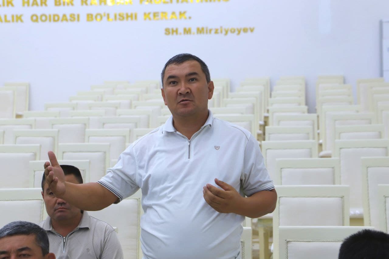 “Raqamli mahalla” : platforma imkoniyatlari Bandixondagi “yettilik” vakillariga tushuntirilmoqda