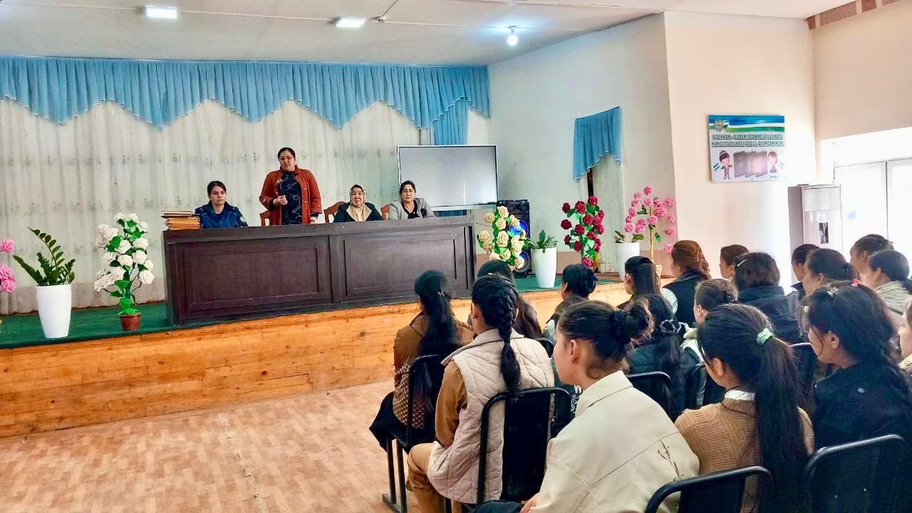 Bandixonda “Turmush” tadbiri doirasida o‘quvchi-qizlar bilan profilaktik uchrashuv o‘tkazildi