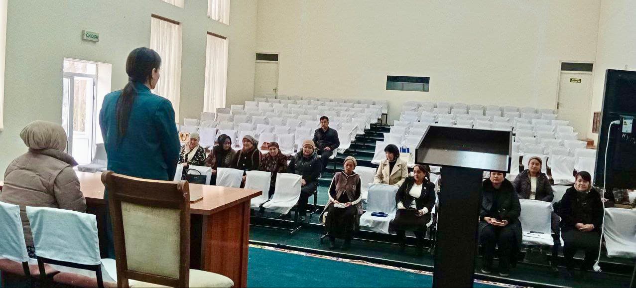 Аёл адашса — жамият шикастланади!- Бандихон туманида маҳалла фаоллари иштирокида давра суҳбати ўтказилди.