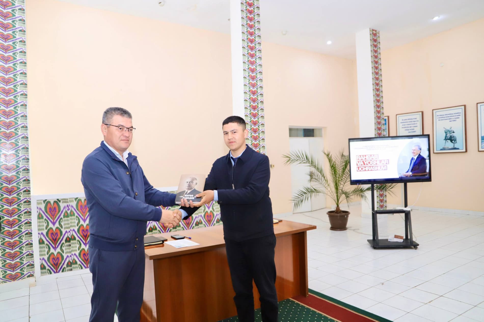 Ёшлар сиёсати — келажакка қаратилган ишончли сармоя: “Пайшанба — ёшлар куни”