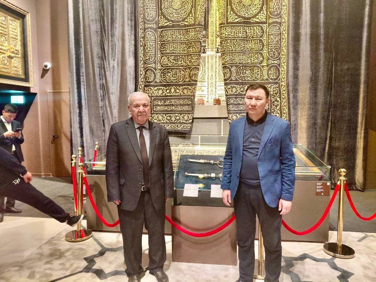 Bandixonlik nuroniylar va mehnat faxriylari “Islom sivilizatsiyasi” markazini ziyorat qilmoqda