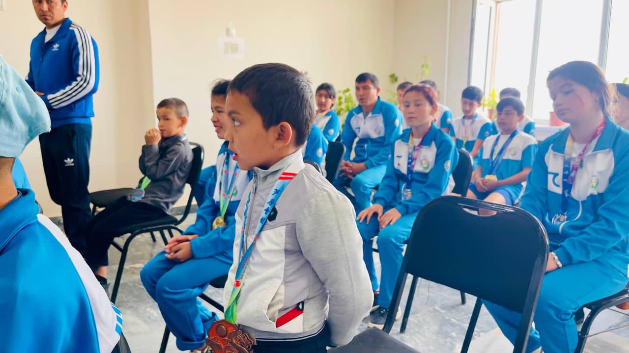 "Har payshanba — imkoniyatlar kuni" - Bandixonda yosh sportchilar bilan uchrashuv tashkil etildi