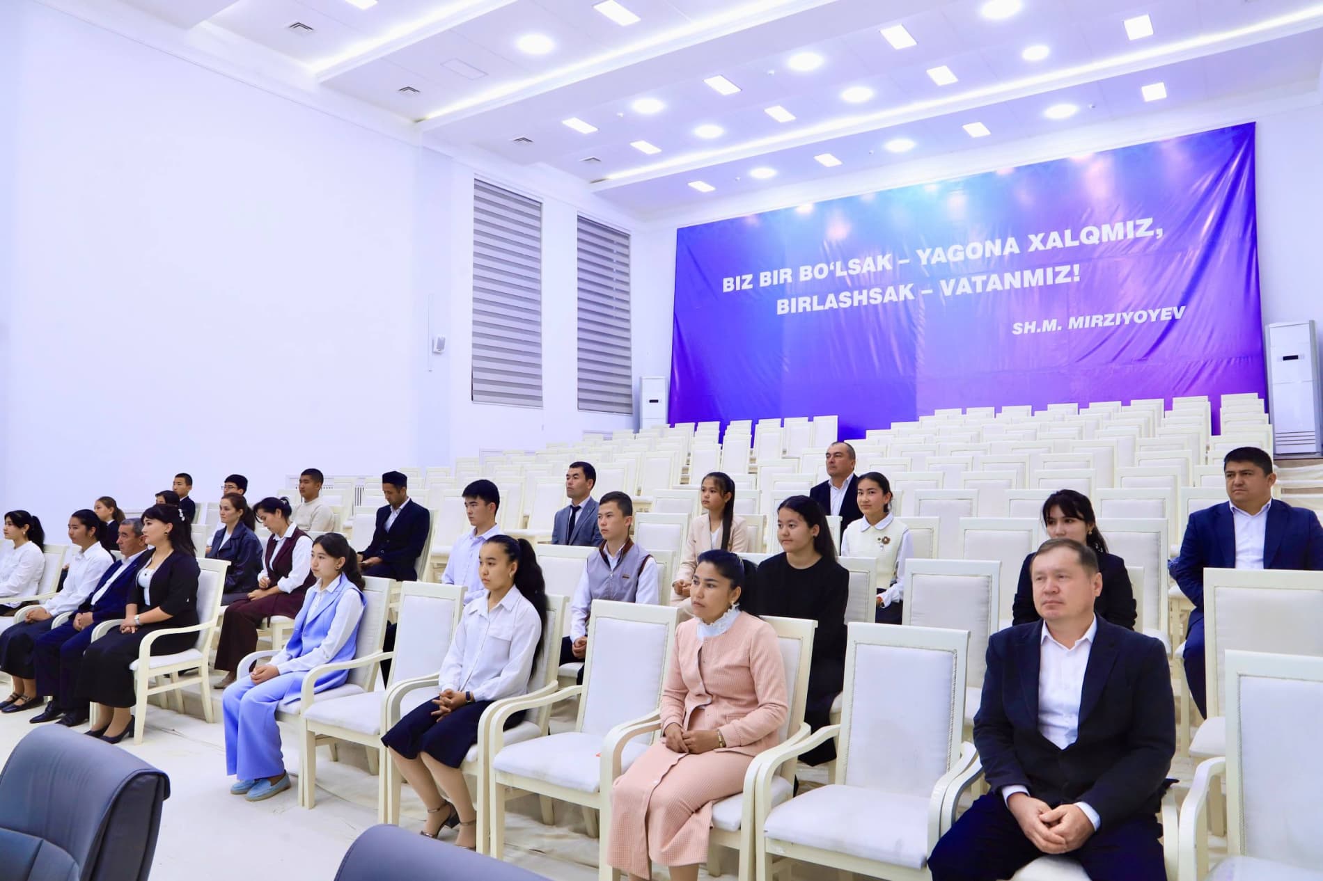 Bandixonda ta’limga e’tibor, xorijiy tillarni o‘rganishga esa alohida rag‘bat!