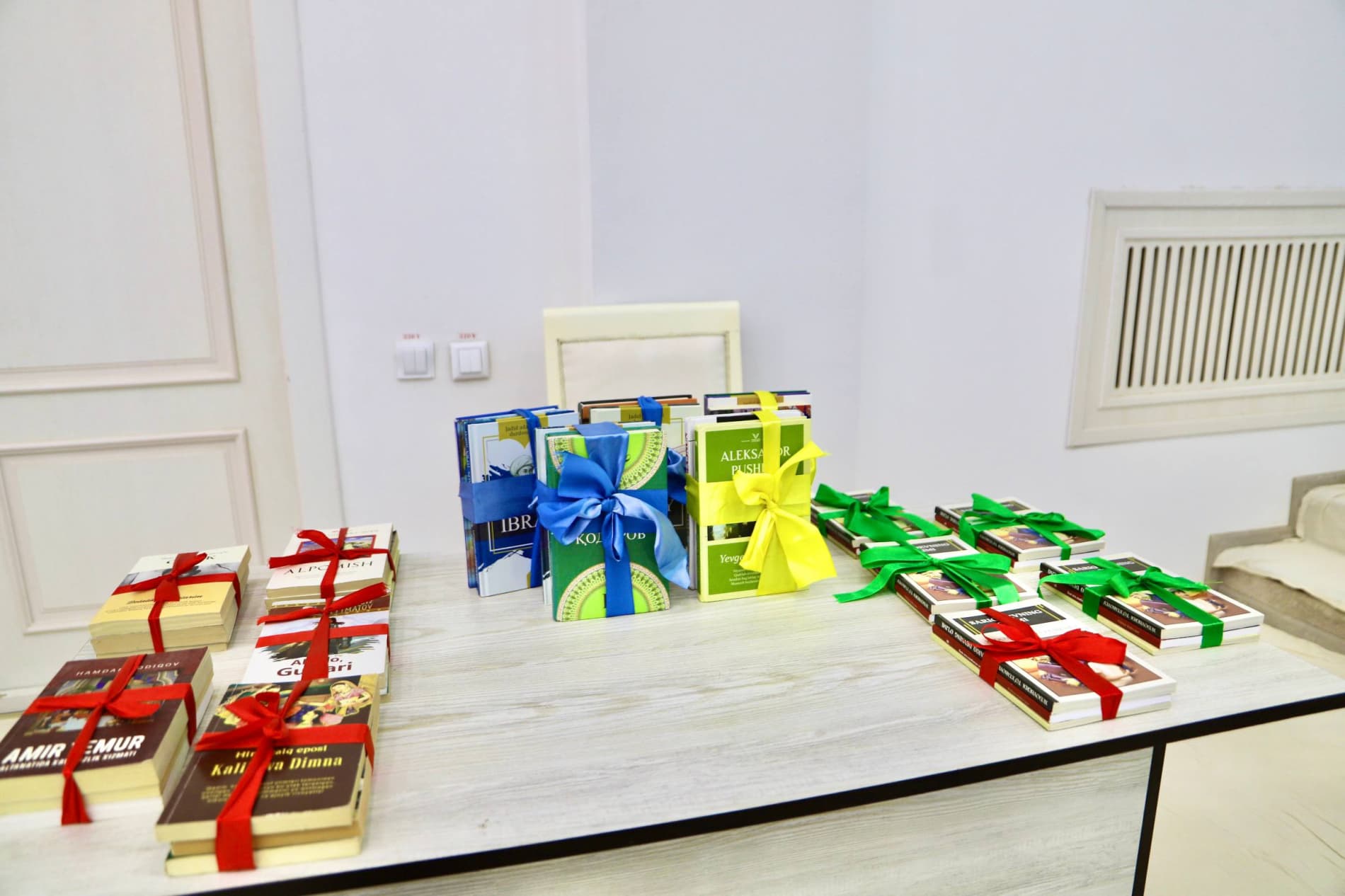 Bandixonda ta’limga e’tibor, xorijiy tillarni o‘rganishga esa alohida rag‘bat!