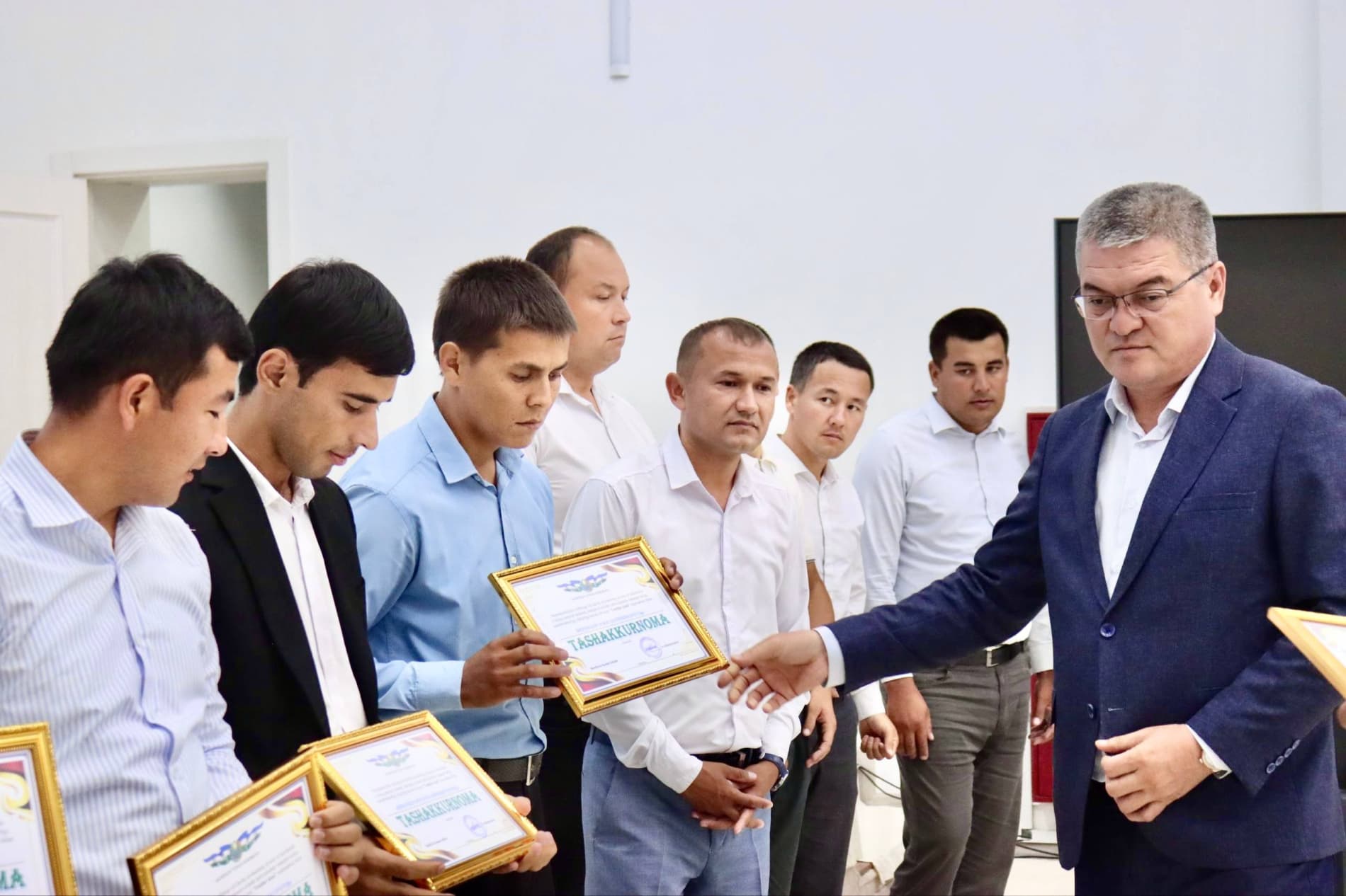 Bandixonda faol yoshlar e'tirof etildi!