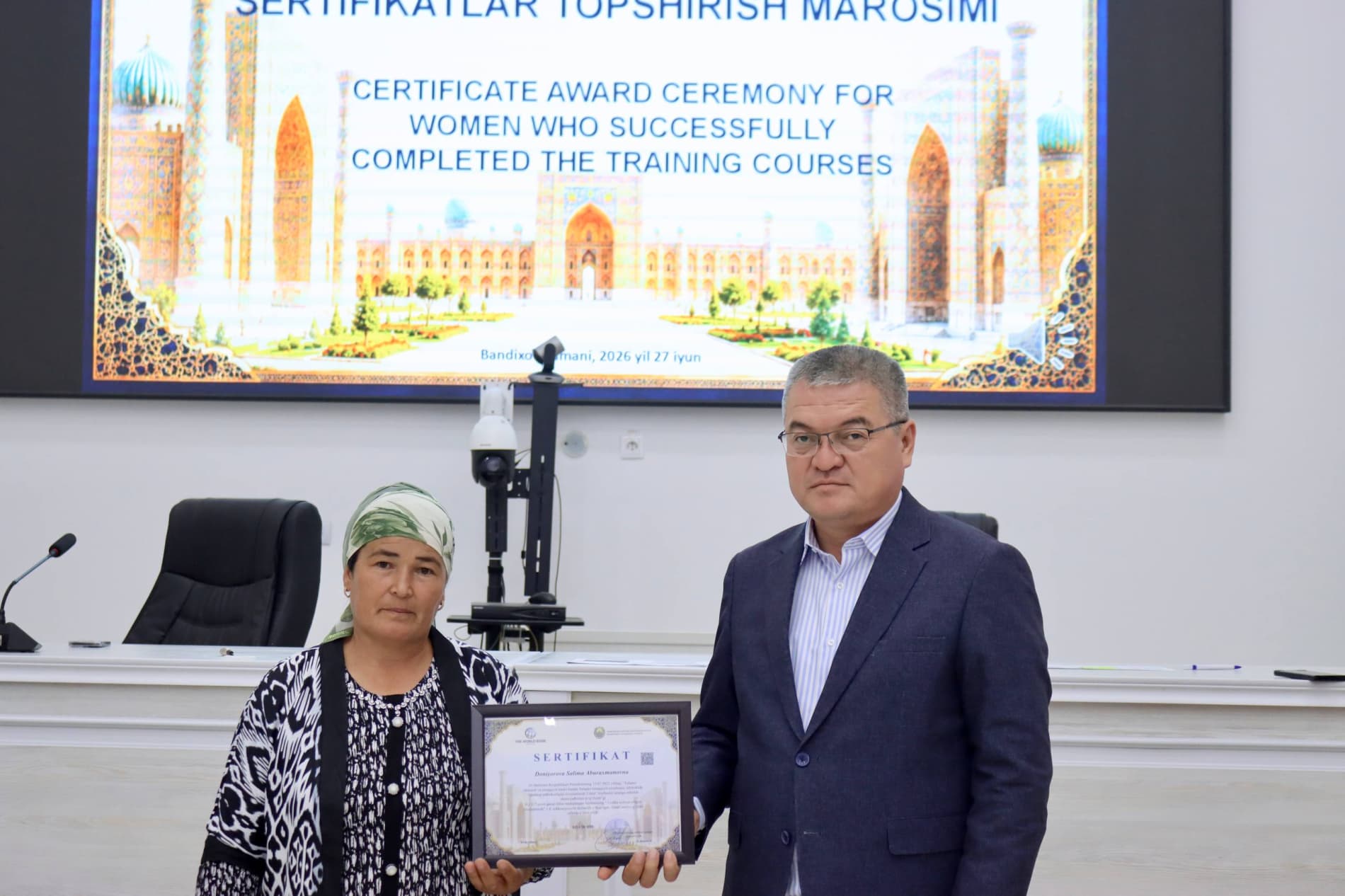 Bandixonlik xotin-qizlar uchun yangi imkoniyatlar: sertifikatlar topshirildi!