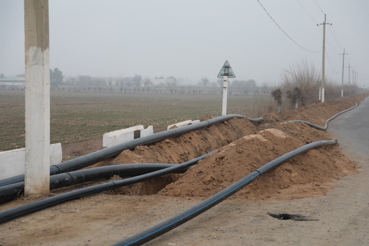 At-Termiziy mahallasida amalga oshirilayotgan infratuzilma loyihalari ijrosi o‘rganildi