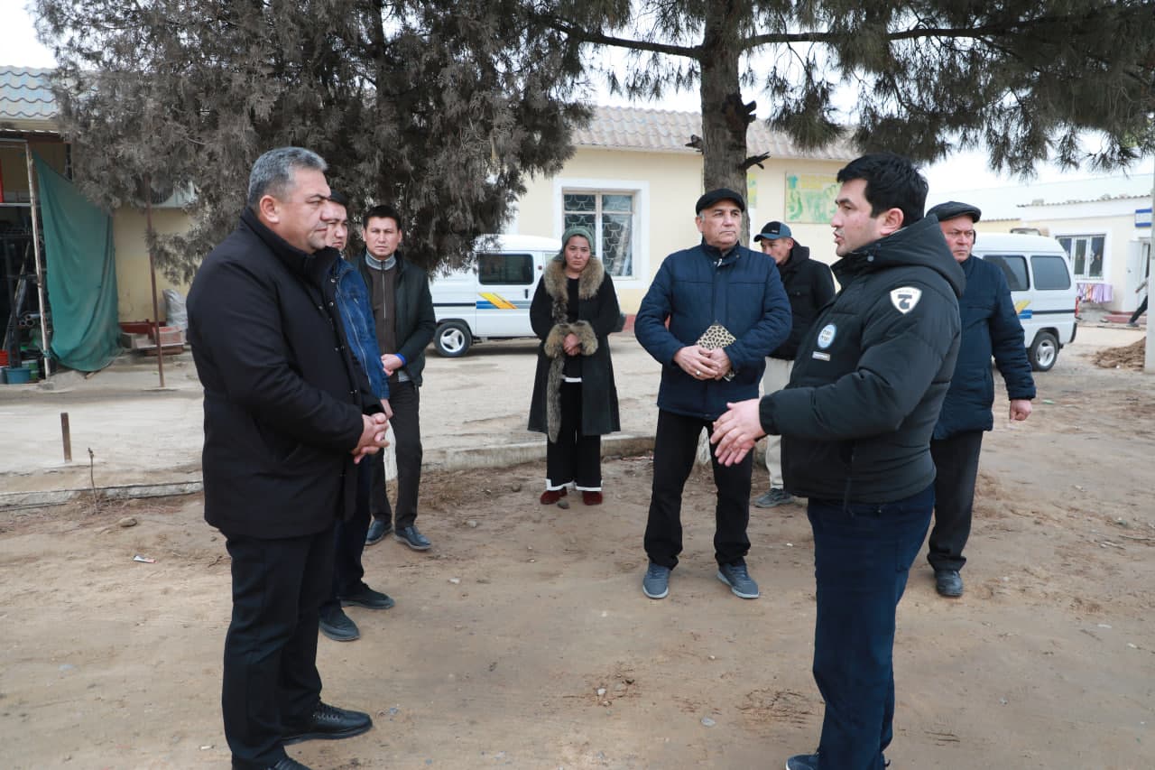 At-Termiziy mahallasida amalga oshirilayotgan infratuzilma loyihalari ijrosi o‘rganildi