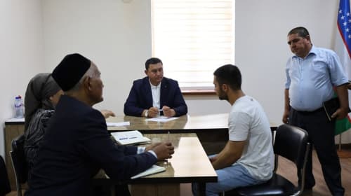 Muzrabot tuman hokimining navbatdagi fuqarolar va tadbirkorlar qabuli o‘tkazildi