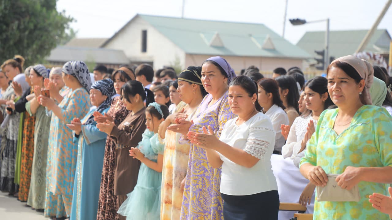 Sariosiyodagi 95 ta maktabda so‘nggi qo‘ng‘iroq jarangladi